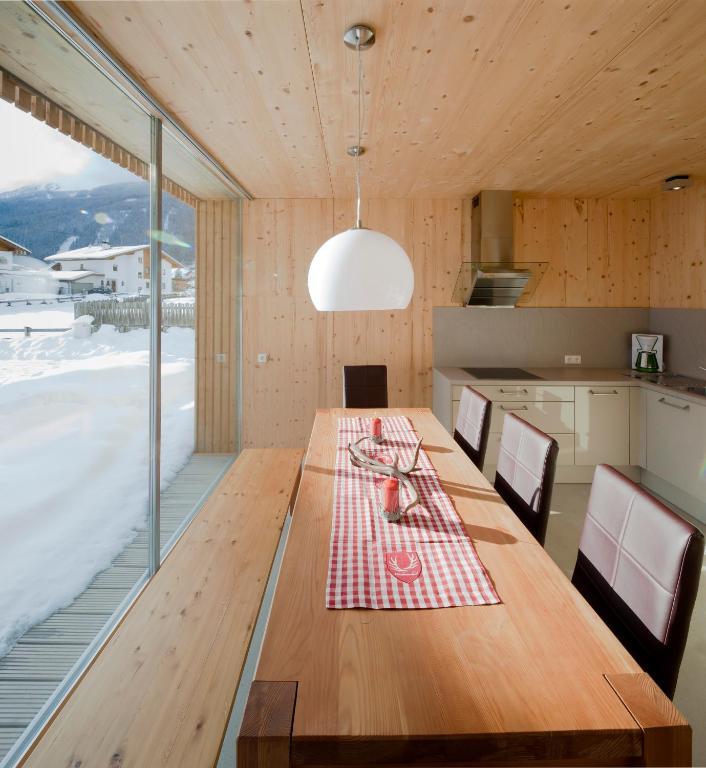 Ferienhaus Alpin ノイシュティフト・イム・シュトゥーバイタール 部屋 写真
