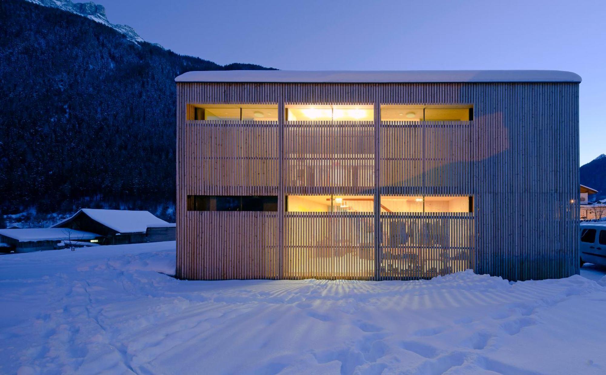 Ferienhaus Alpin ノイシュティフト・イム・シュトゥーバイタール エクステリア 写真
